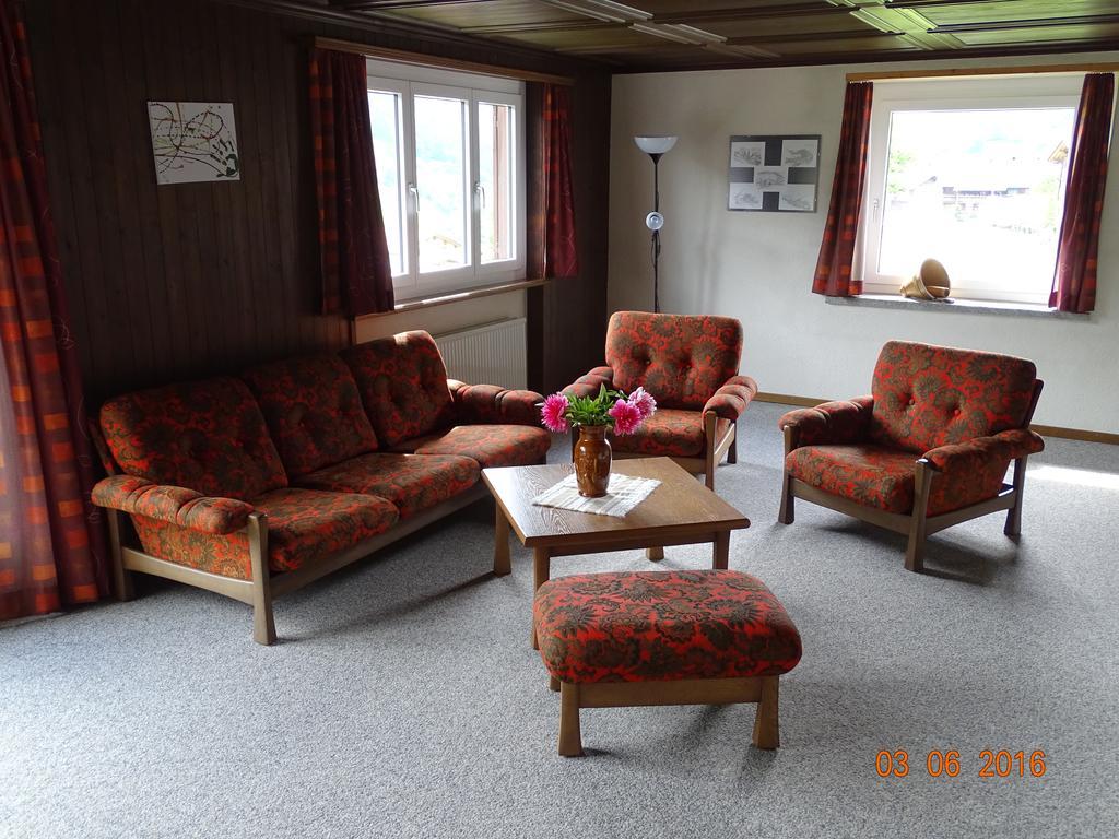 Hotel Old-Jnn Saas im Prattigau Bilik gambar
